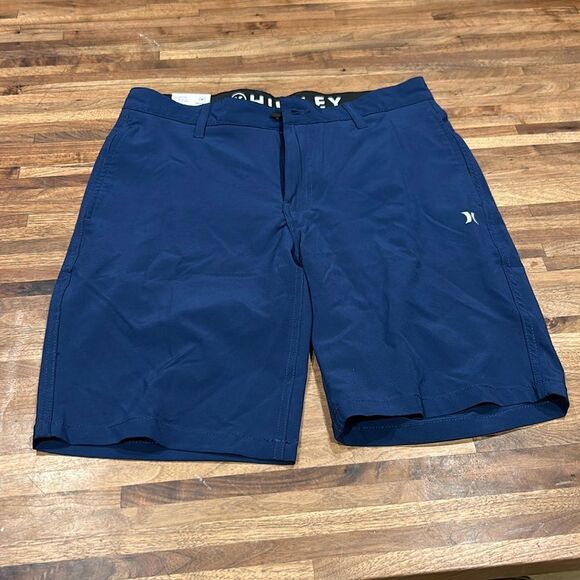 Hurley Hybrid Mens Walkshort size 30 NWT - Picture 1 of 6